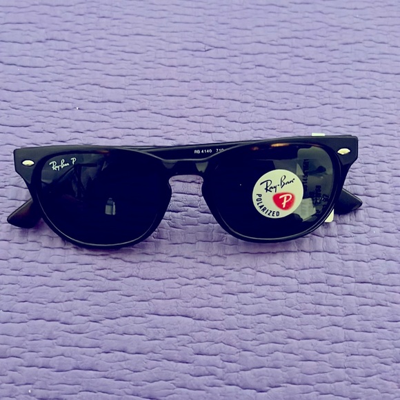 Amber Ray-Ban brand new sunglasses with tags RB4140